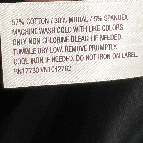 Ava & Viv Black Short Sleeve Tee - Picture 5 of 5